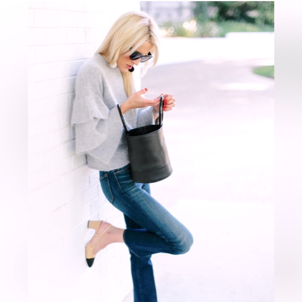 GOOD AMERICAN STRAIGHT LEG JEANS